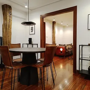  Apartment Cornerstone, En Casco Viejo